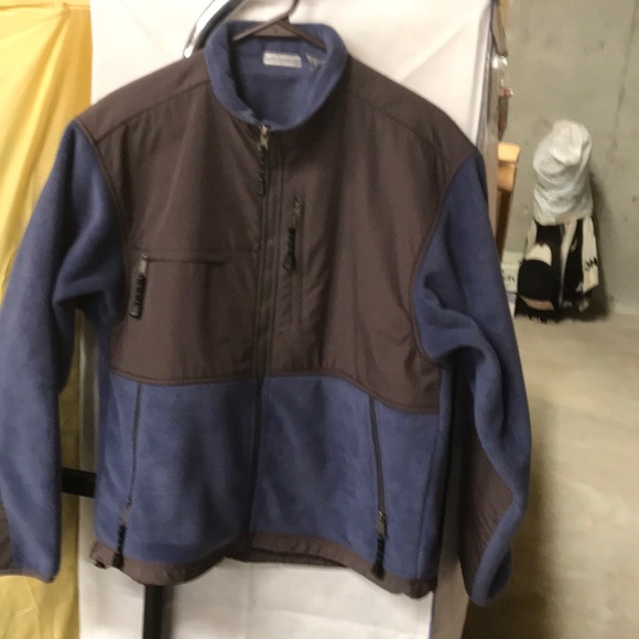 Polar fleece and nylon jacket . Many pockets - Picture 5 of 5